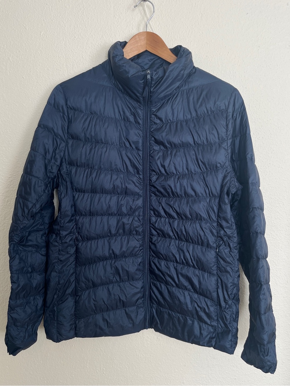 Uniqlo Ultra Light Down Packable Quilted Jacket in Navy